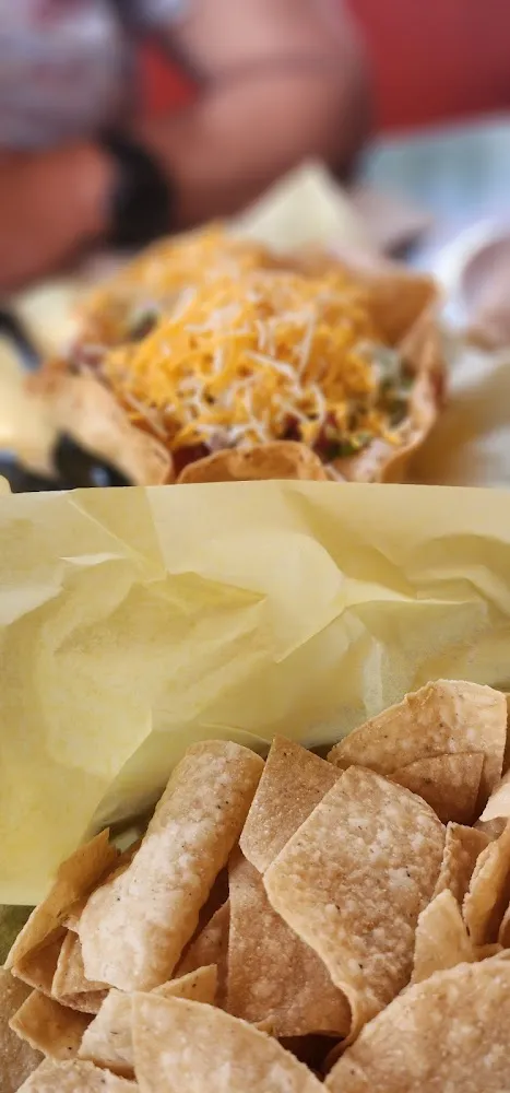 Taco Salad and Chips